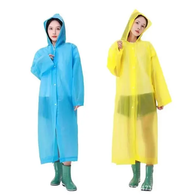 Transparent Raincoat: A Stylish and Practical Choice插图3