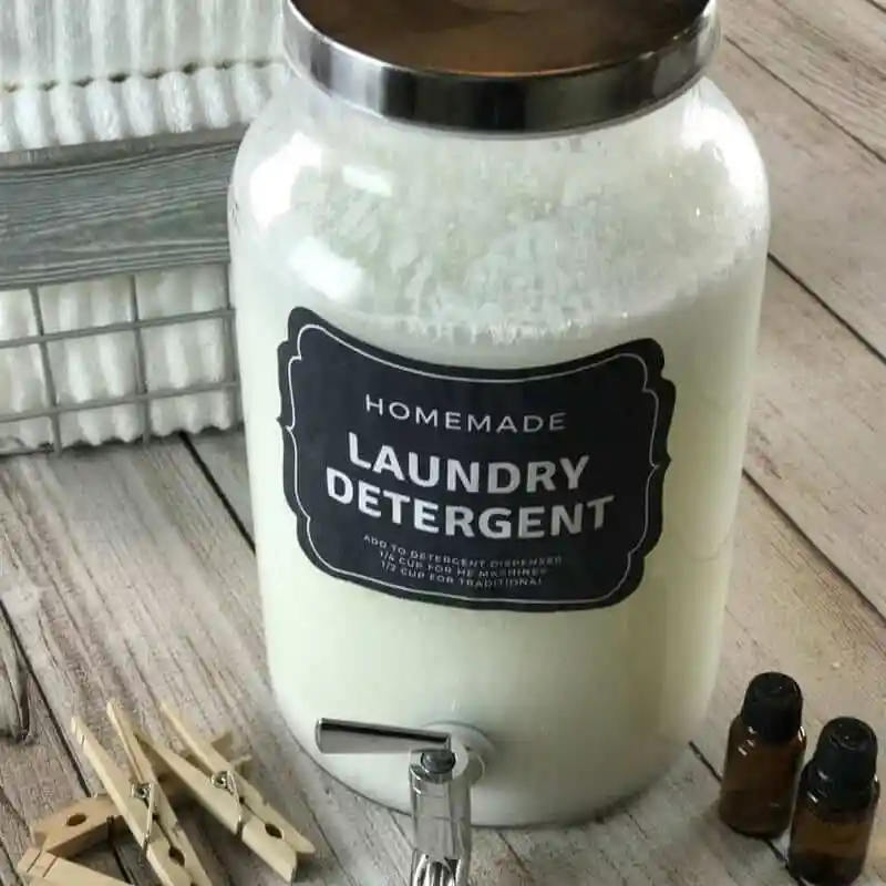 make liquid laundry detergent