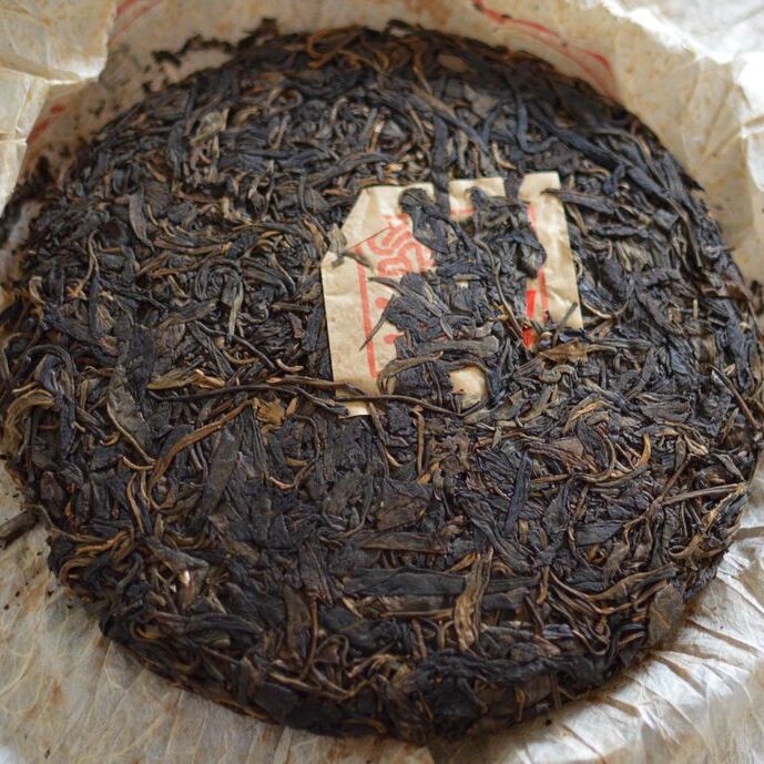 Tea leaf cake