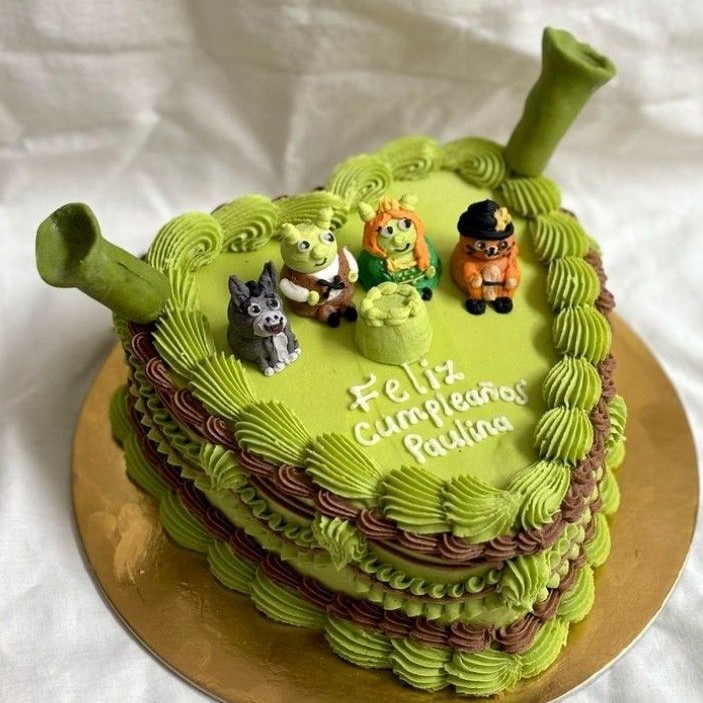 shrek cake